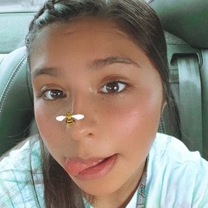 Meet your Posher, Monique